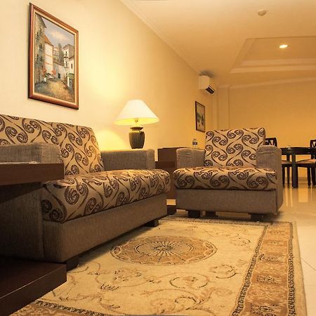 Travellers Suites Serviced Apartments Medan Buitenkant foto