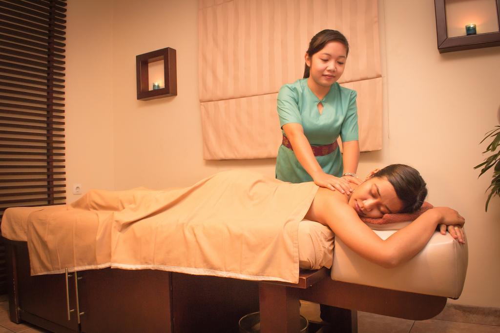 Travellers Suites Serviced Apartments Medan Buitenkant foto