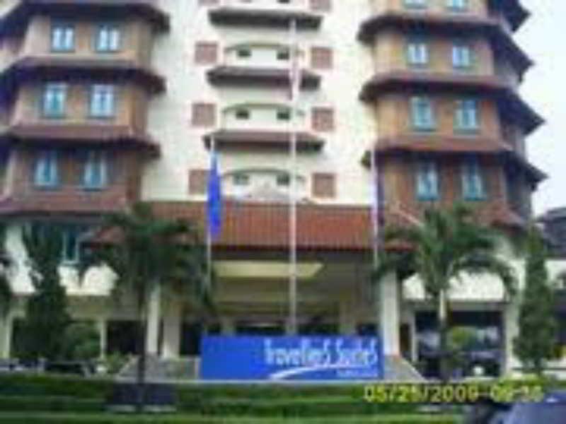 Travellers Suites Serviced Apartments Medan Buitenkant foto